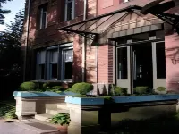 Le Grand Duc Hotels in Vicq