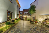 Meydani Suites
