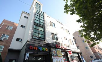 Boryeong (Daecheon) the Palace Pension