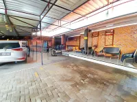 LH101 Guest House Syariah near Makam Sunan Bonang RedPartner