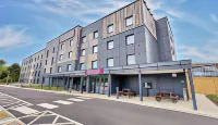 Premier Inn Milton Keynes (Willen Lake) Hotels near Gullivers Dinosaur & Farm Park