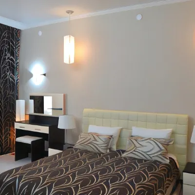 Arman Hotels in Munaily District