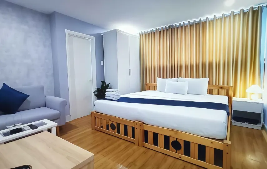 Queen Central Apartment Hotel