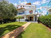I Giardini di Athena – Athena Resort Hotel in zona necropoli rifriscolaro