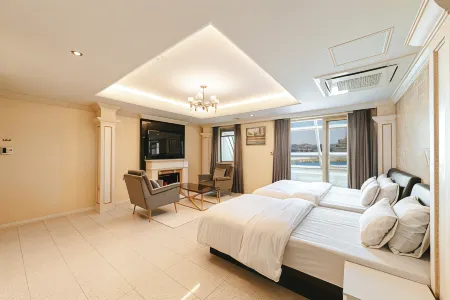 Hotel Gallery