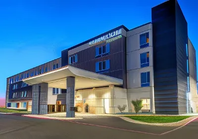 SpringHill Suites Detroit Dearborn Hotels near Hampton Memorial Mssnry Baptist