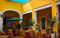 Casona Tlaquepaque Temazcal & Spa - bar