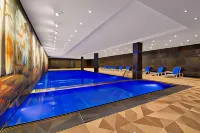 Ramada by Wyndham Gaziantep - piscine