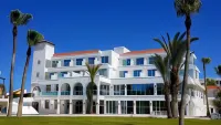 Akti Beach Hotel & Village Resort Hotels in Chlórakas