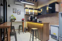 RedDoorz Plus @ Jalan Juanda Medan Hotels in Medan Maimun