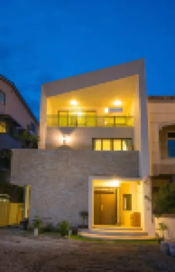 Rainbow Field House Hotels near SL22 Steam Locomotive of Jiji Train Station