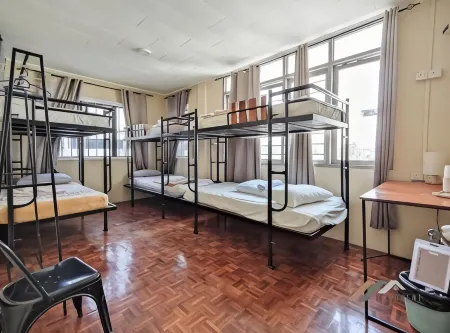 埃弗內特佩爾邁蘇里家庭旅館