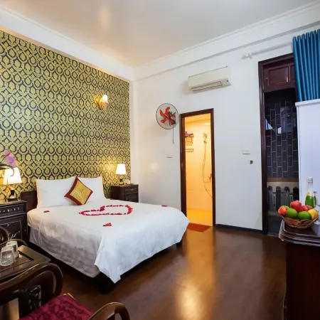 Phuong Trang Hotel Отели рядом с достопримечательностью «Гиалам»