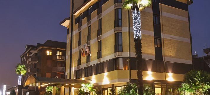 โรงแรมทิฟฟานี โรงแรมในมิลาน
