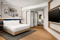 Hilton Garden Inn Baku Hotels near Parfum Palace
