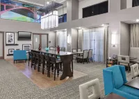 Hampton Inn & Suites Cedar Rapids - North Hotels in Marion