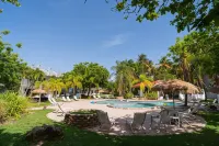 Solace by the Sea Hotels in Coto