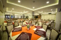 Asya Hotel - parking