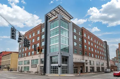 Cambria Hotel Louisville Downtown-Whiskey Row فنادق في 