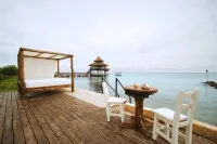 El Embrujo Tintipan Hotels in Isla