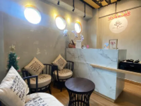 Inn De' Lopi & Cafe 北托拉查縣酒店