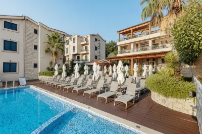 Bellezza Resort & Spa Các khách sạn ở Donji Morinj