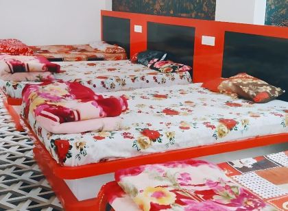 Varsha Room Service-Kamal Penter