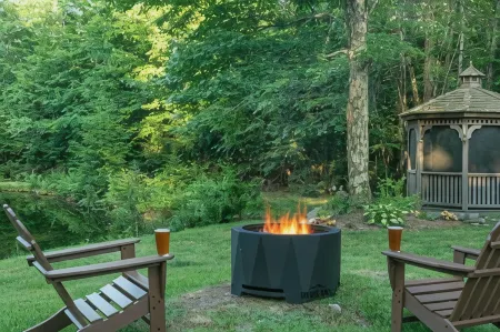 White Horse Lodge Отели в г. Фейстон