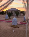 Saharian Luxury Camp Deluxe Familly Quadriple 梅祖卡沙漠附近的飯店