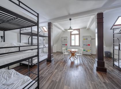 ホステル オレンジ