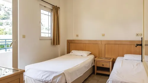 Evi Studios & Apartments Pefkos
