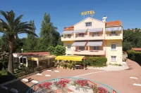 Logis Hotel l'Esterella Отели в г. Сен-Рафаэль