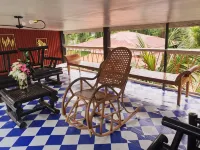Edmund's Inn & Suites Hotels in Siquijor