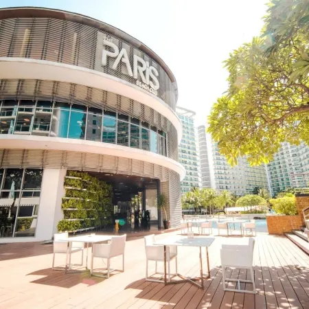 Azure 1BR citylights with netlfix near airport