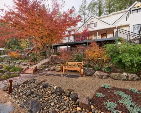 Okaeri Calistoga Отели в г. Калистога