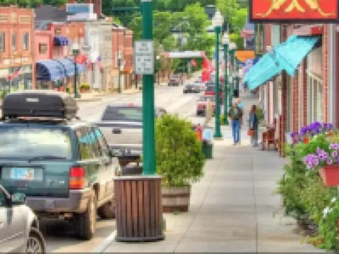 210 Main St Hotels in Ellsworth