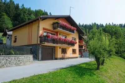 Apartment Jorsi with Mountain View Hotels in Dobrna