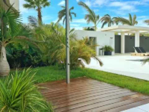 Mullet Bay Suites - Your Luxury Stay Awaits Hotéis em Lowlands