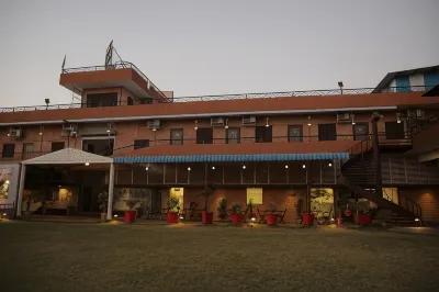 Shivam Palace & Resort 만도어 호텔
