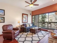 Riverfront 2BR2BA Condo. Sauna, Pool & Hot Tub. Minutes to Vail & Beaver Creek. Hotels in Eagle-Vail