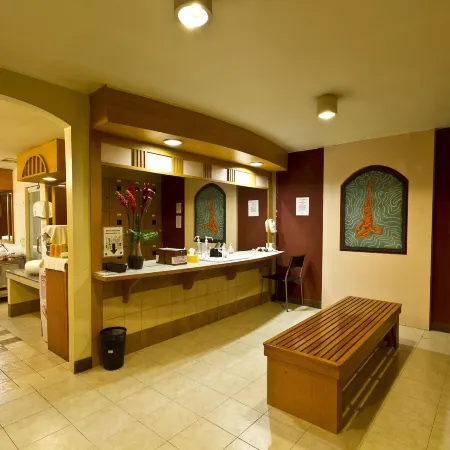 Holiday Spa Hotel Cebu