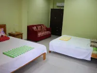 La Fela Pension House Hotels in Oslob