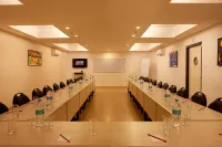 Red Fox by Lemon Tree Hotels, East Delhi - 3-Star