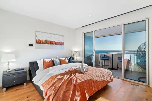 Hillside Luxe with Spa   Bay Views - Jacuzzi