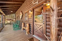 Therapeutic Mountain Views and Cozy Fireplace - Breathtaking Retreat