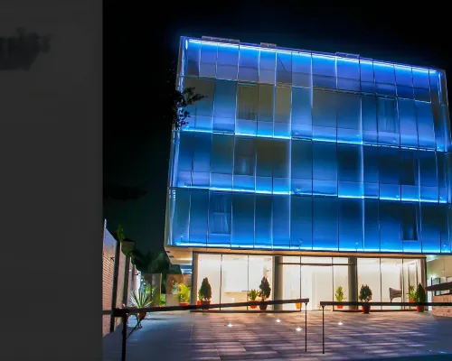 SV Chrome by AJ Boutique Hotel アブジャのホテル