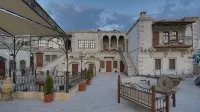 Harman Cave Hotel