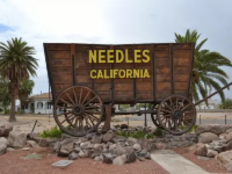 バジェット イン オブ ニードルズ ニードルズのホテル