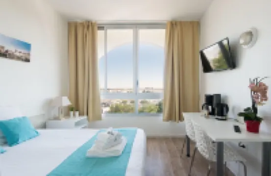 新拉羅歇爾公寓