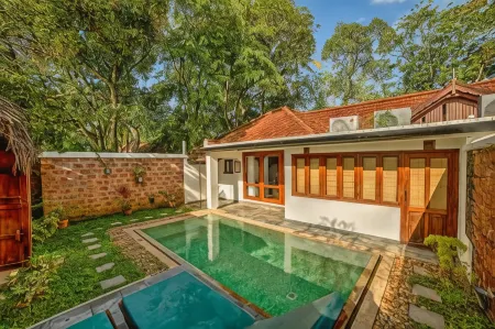 Coconut Lagoon Kumarakom- a CGH Earth Experience Отели в г. Кумараком